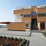 Apartman In With Wifi Nin