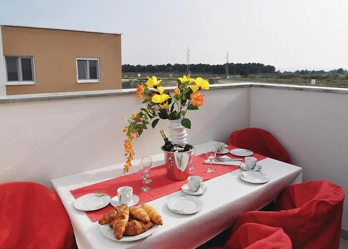 In With Wifi Apartment *